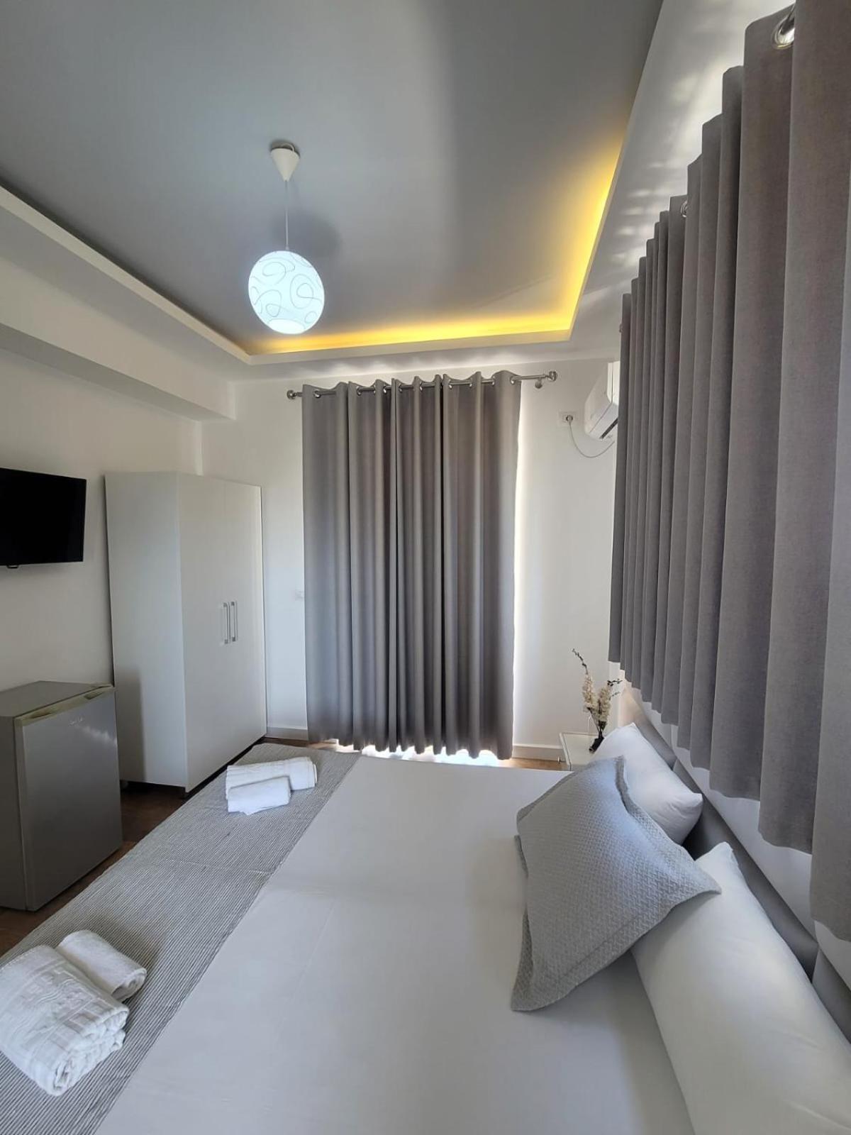Hotel Myrtai - City Center ساراندا المظهر الخارجي الصورة