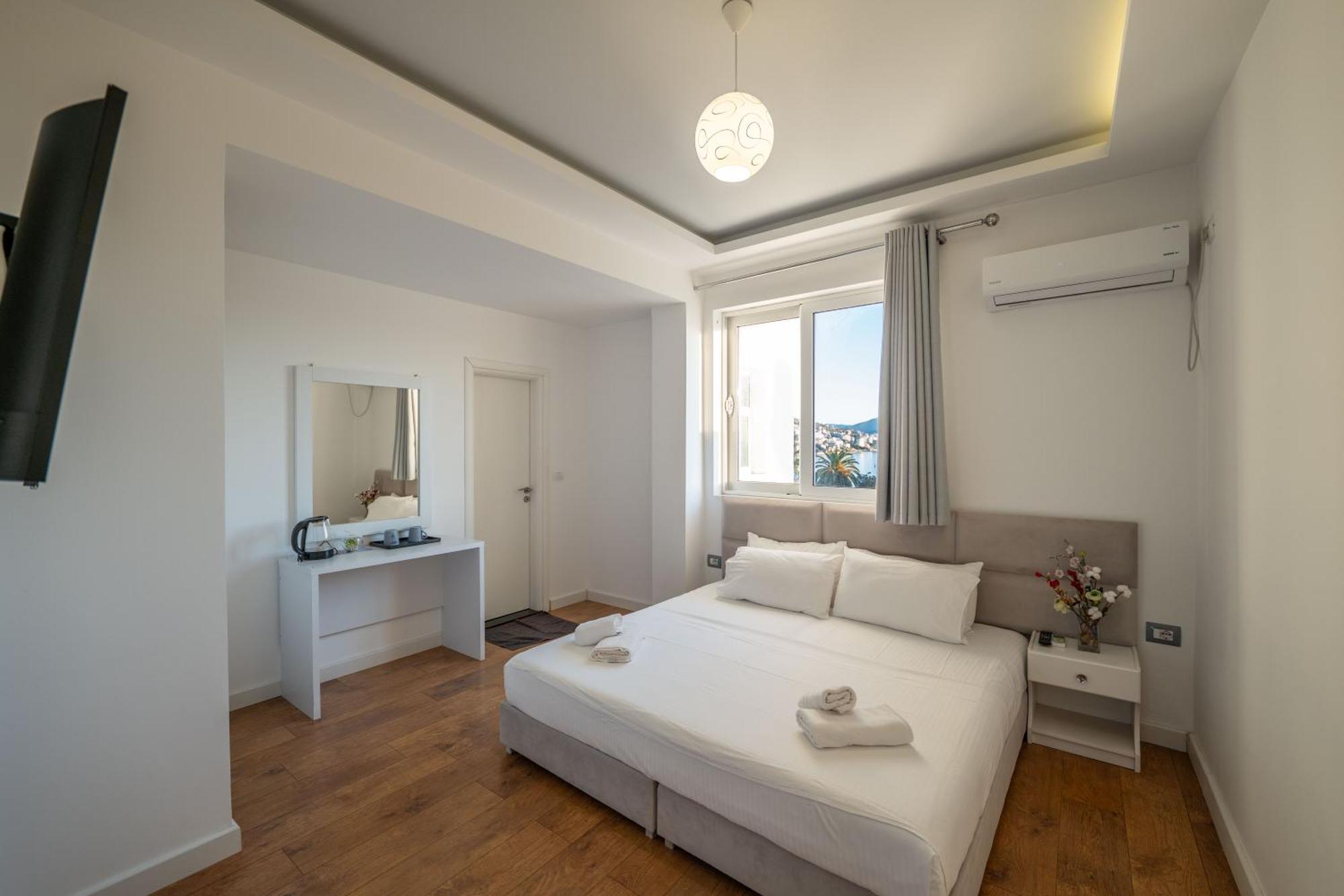 Hotel Myrtai - City Center ساراندا المظهر الخارجي الصورة