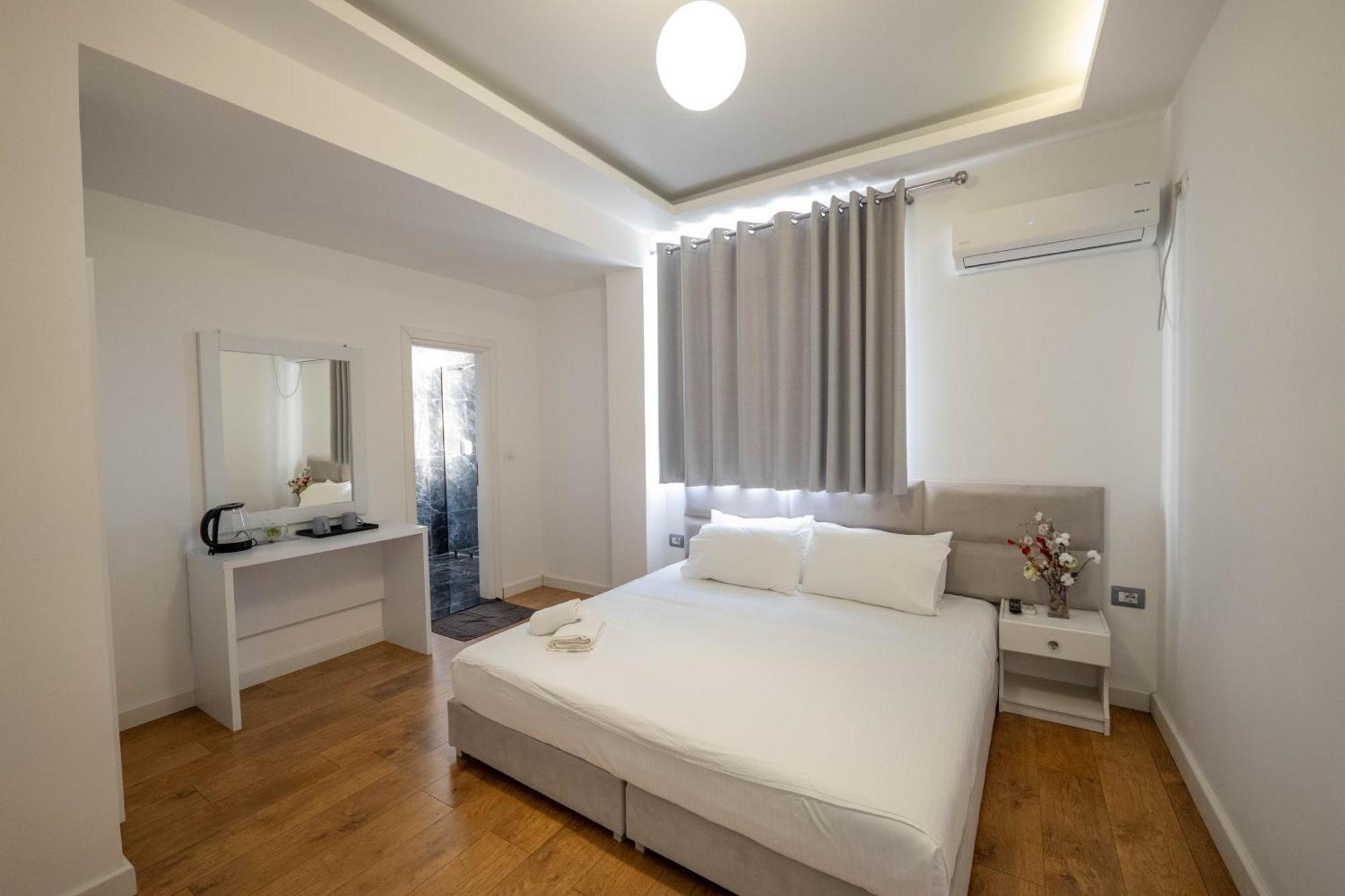 Hotel Myrtai - City Center ساراندا المظهر الخارجي الصورة