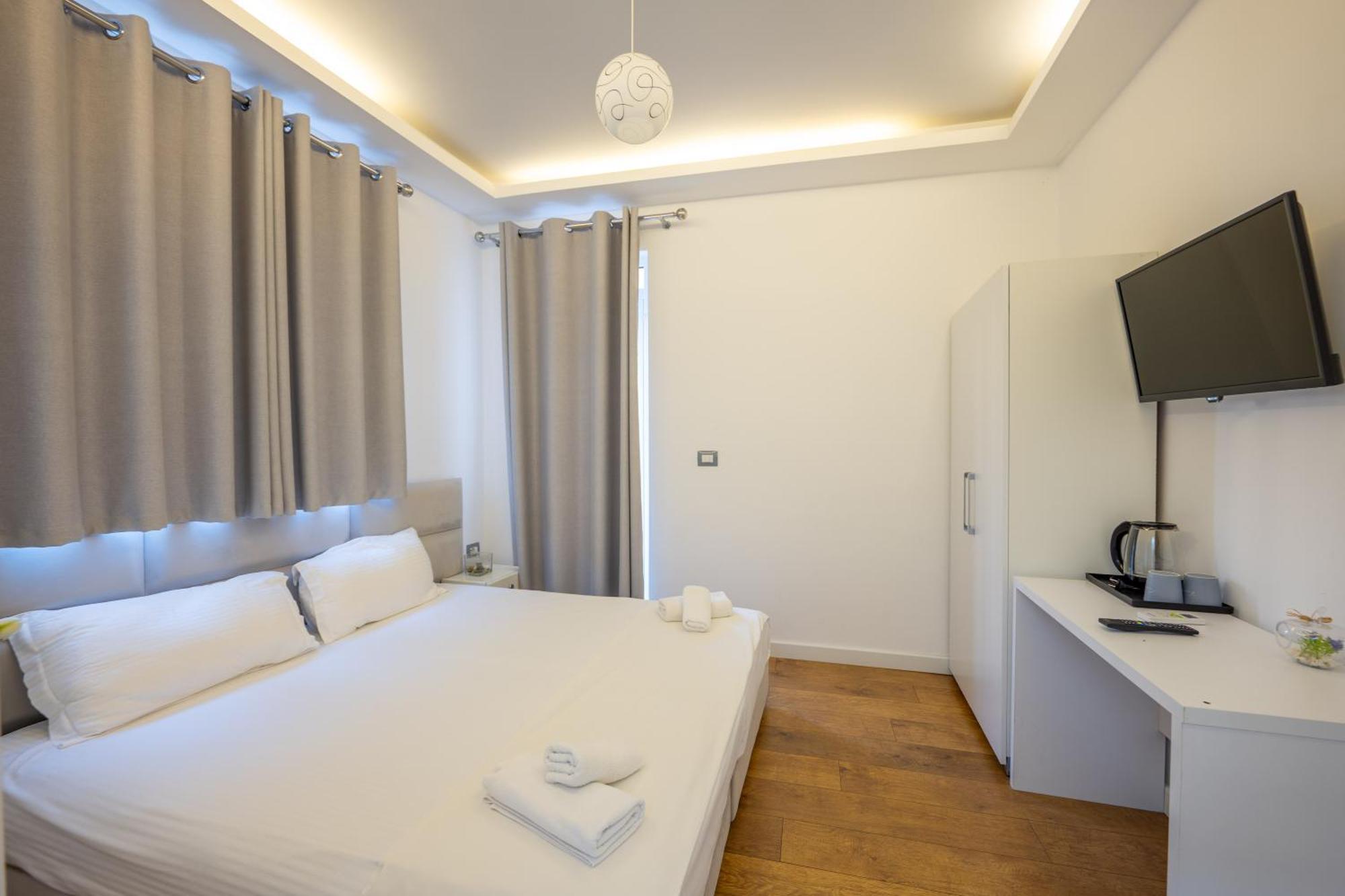 Hotel Myrtai - City Center ساراندا المظهر الخارجي الصورة