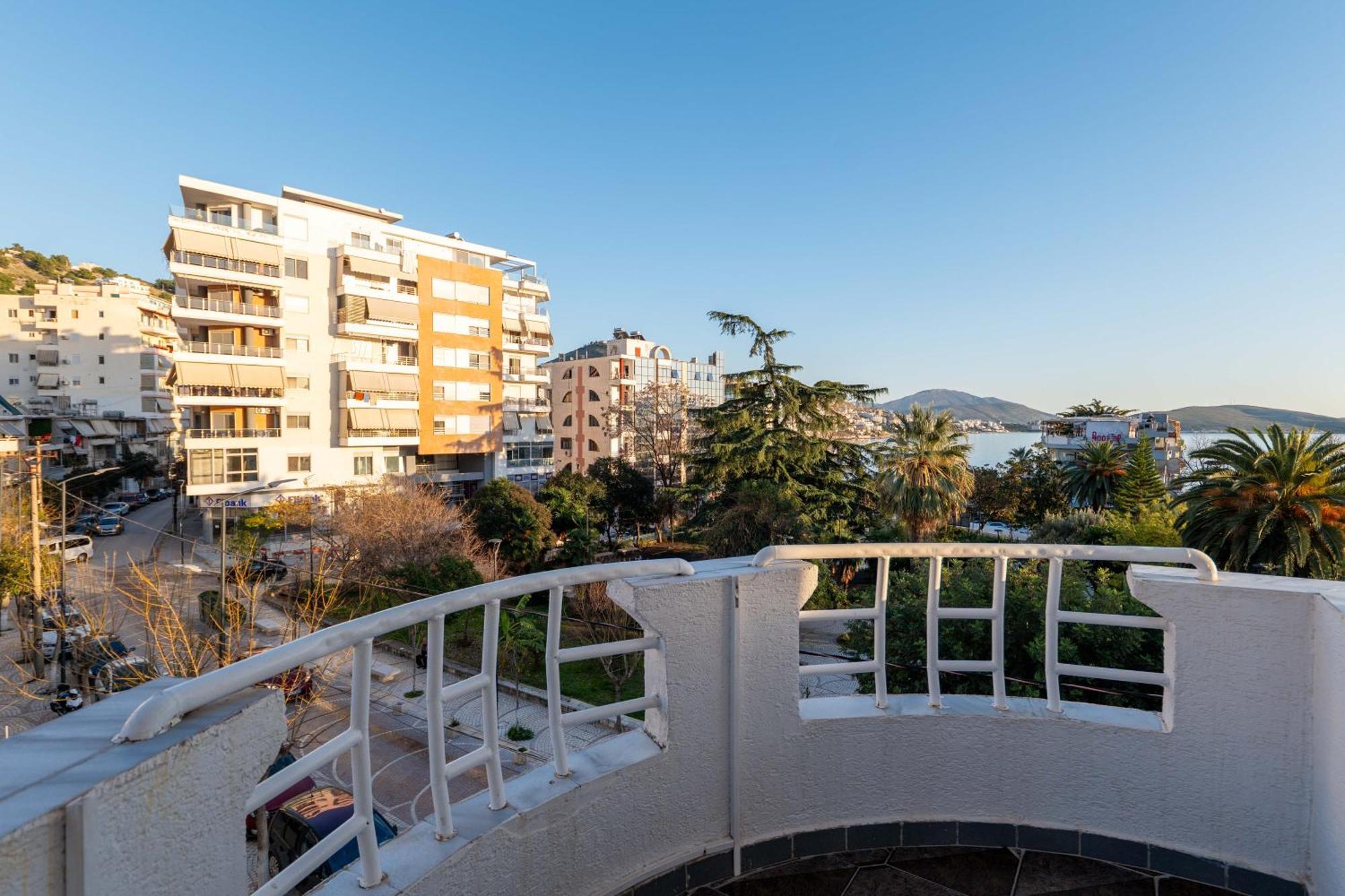 Hotel Myrtai - City Center ساراندا المظهر الخارجي الصورة